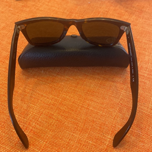 Matte Tortoise Rayban Wayfarer - Picture 3 of 6